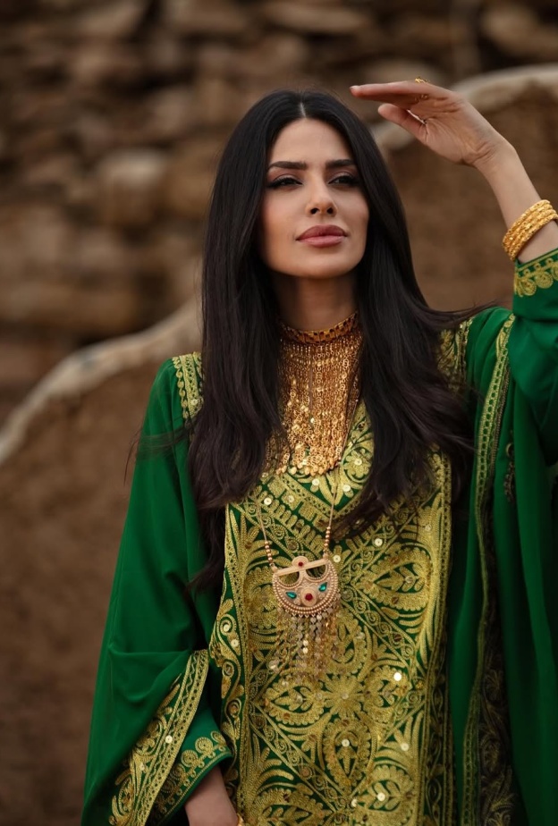 النجمة إلهام علي