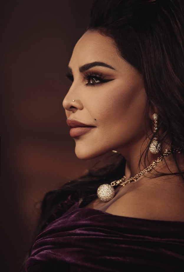 أحلام تكشف عن نتائج عملية أنفها وتستعرض شكله الجديد