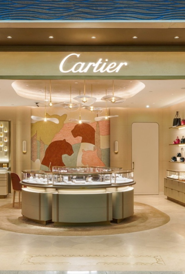 أعلنت دار كارتييه Cartier عن توسيع حضورها في مطار دبي الدولي