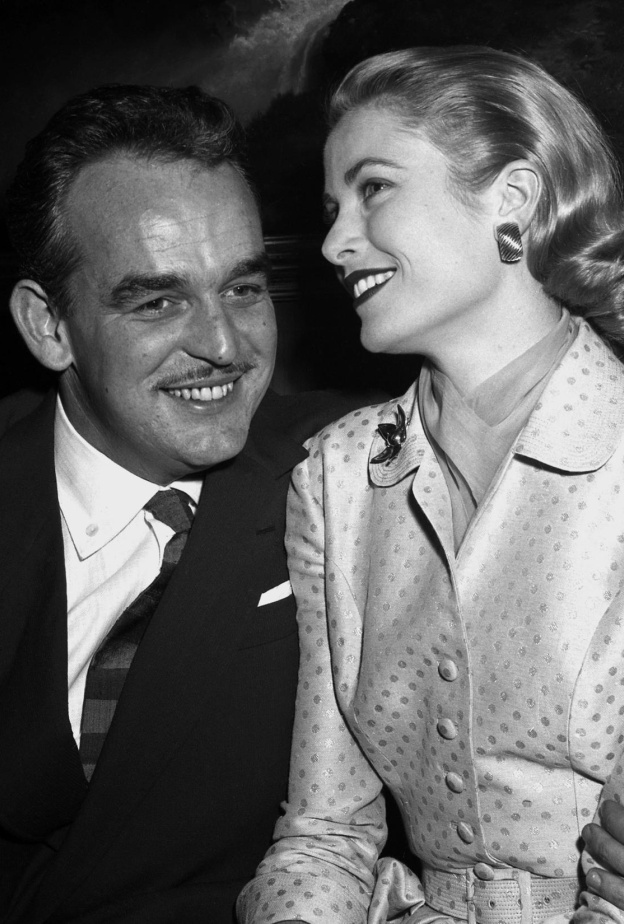 الأمير رينيه Prince Rainier والأميرة غريس كيلي Grace Kelly-26 عام
