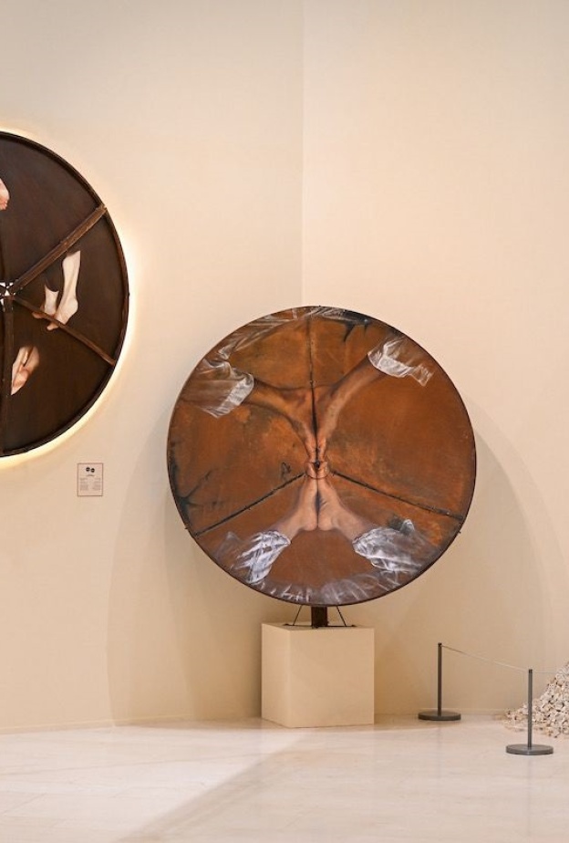 معرض صدى المألوف لاستحضار الذاكرة والحنين للماضي بعدسة الفن المعاصر