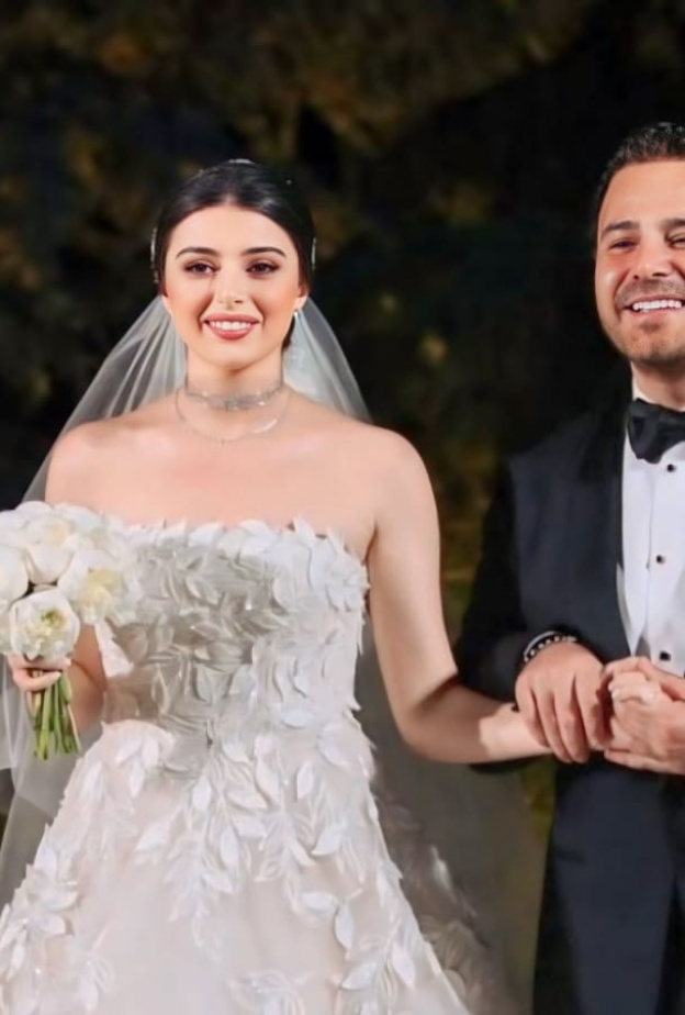 عاصي الحلاني مع ابنته ماريتا خلال حفل الزفاف
