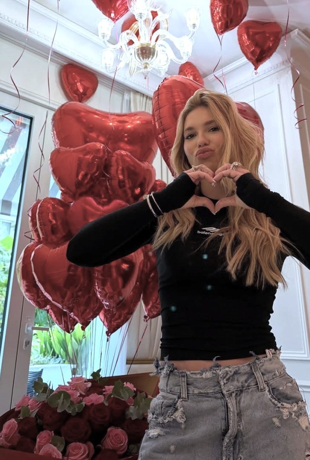 فيرجينيا خلال طلب يدها من فينيسيوس