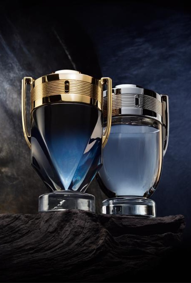 عطر INVICTUS PARFUM الجديد من RABANNE بنفحاتٍ أخاذة
