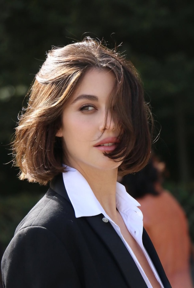 نور عريضة صورة من اسبوع الموضة الباريسي- الـ no make up make up  أساس اللوك الباريس
