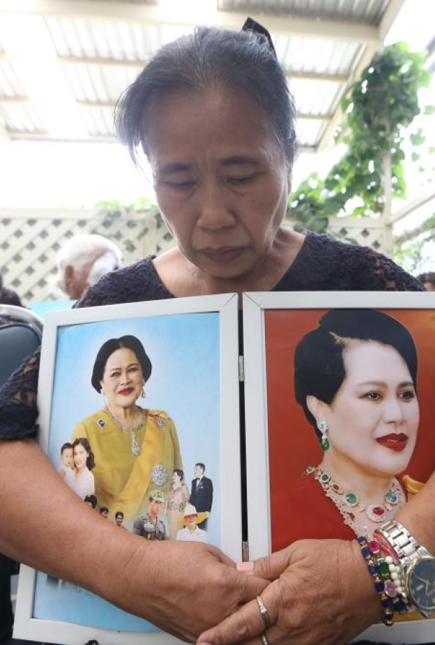 تايلاند تقرر إقامة فترة حداد لمدة عام بعد وفاة الملكة سيريكيت