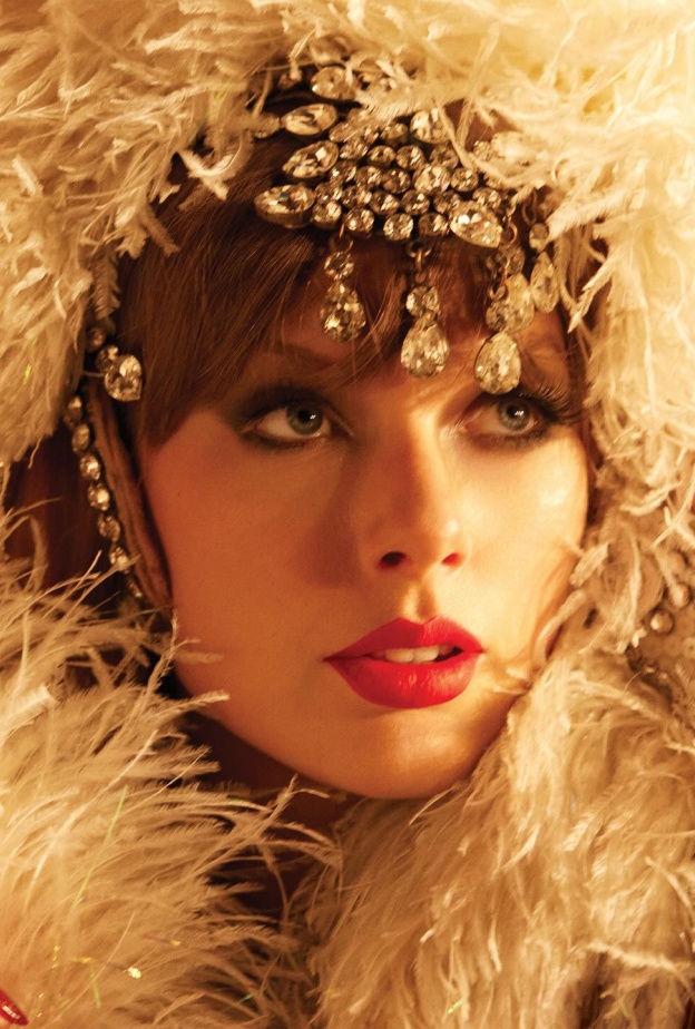 تأثير الإجراءات التجميلية على تايلور سويفت