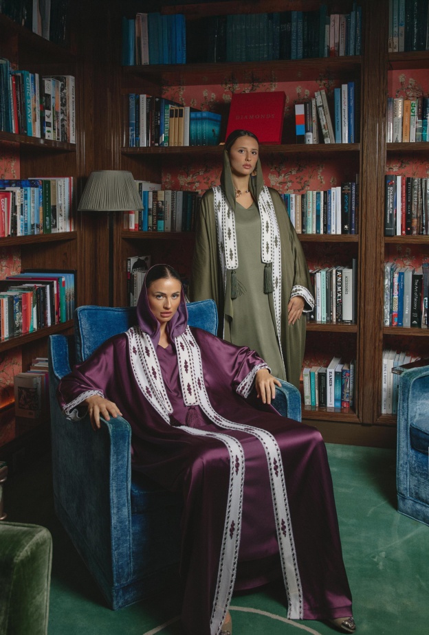 خاص "هي": مؤسسة علامة SILA المصممة السعودية داليا اليعيش تكشف عن مجموعتها الجديدة Frames of Grace