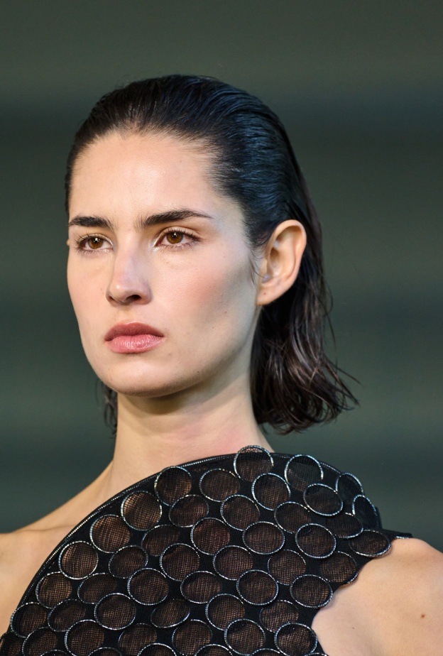 أفضل المكونات التي تشد المسام الواسعة وتمنحكِ بشرة صافية