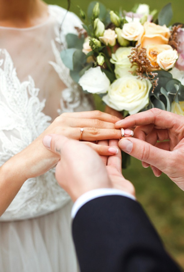 أجمل عبارات تهنئة زواج للعروس