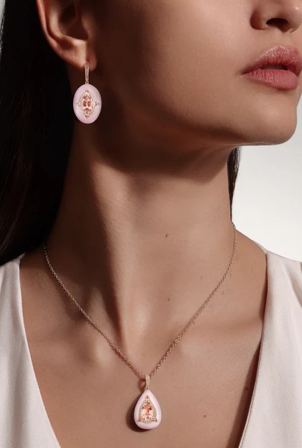 أقراط مرصعة بأحجار كريمة من Boghossian