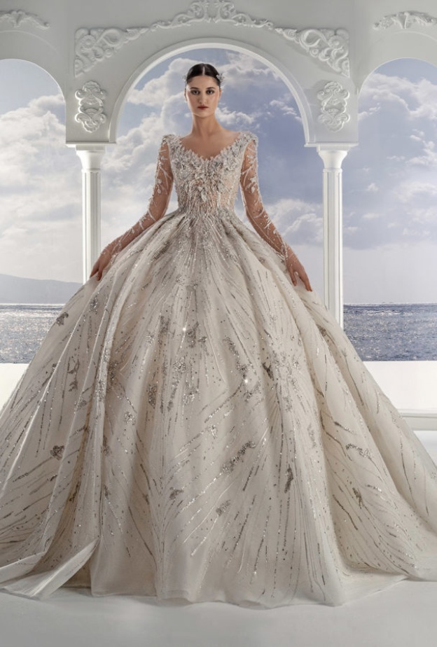 إطلالة زفاف ملكية