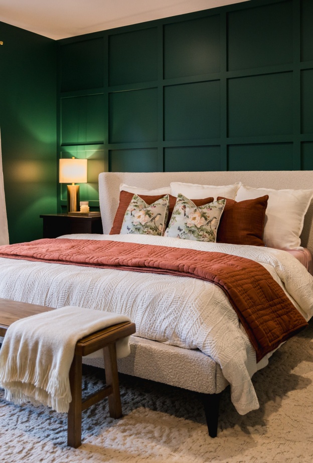 الأخضر الزمردي لألواح جدران غرفة النوم