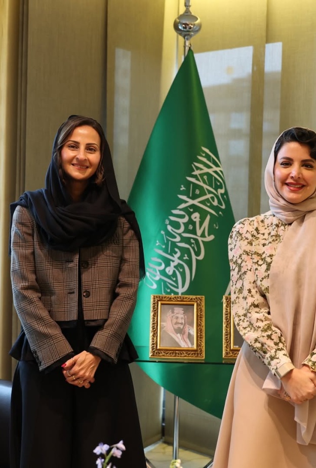 الأميرة سارة بنت بندر تبحث تعزيز التعاون الدولي لقطاع التمور خلال زيارتها إلى مدريد