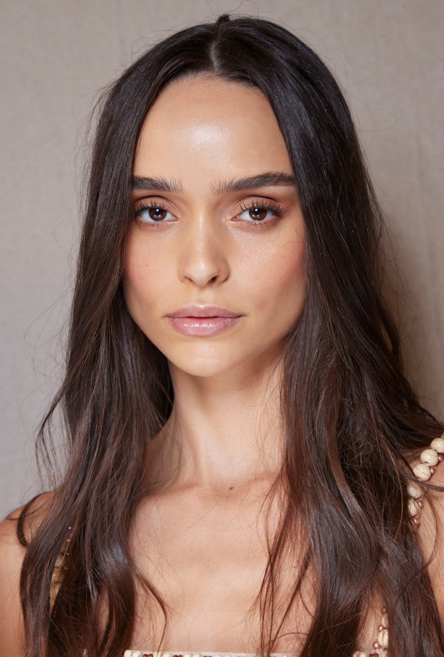 تعانين من كلف البشرة قبل بداية الشتاء مستحضرات لتطبيقها بشكل يومي