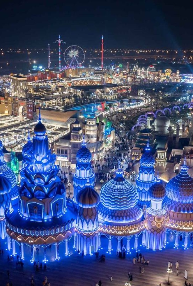 دليلكم لأبرز تجارب التسوق وأشهى المأكولات خلال احتفالات عيد الاتحاد في القرية العالمية