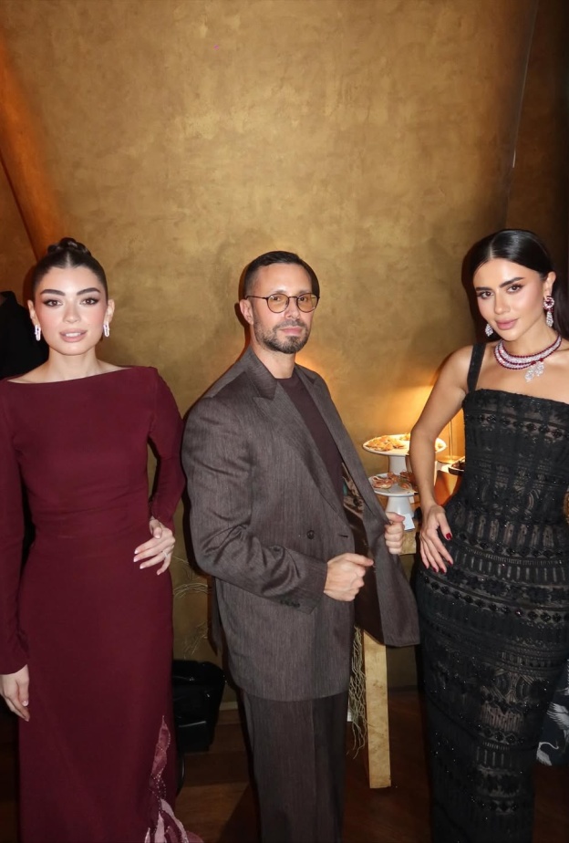 ضيفات رامي قاضي يتباهين بأجمل تصاميمه 