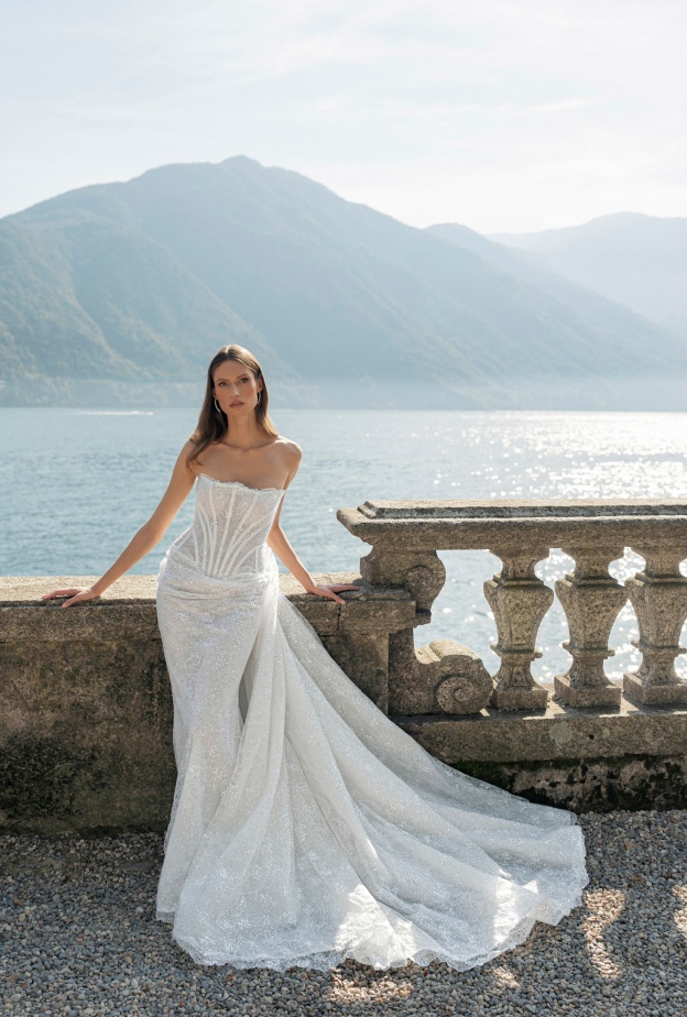 فستان زفاف سترابلس من دار ريكا سبوزا