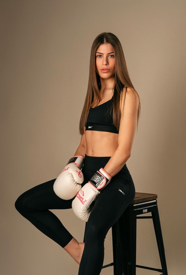 اعتمدّيها لتناسب شخصيتكِ.. فلسفة الملابس الرياضية التي تشعركِ بالرفاهية والقوة