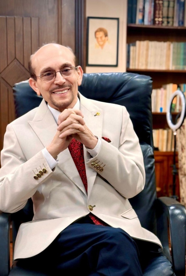 محمد صبحي يظهر لأول مرة بعد أزمته الصحية