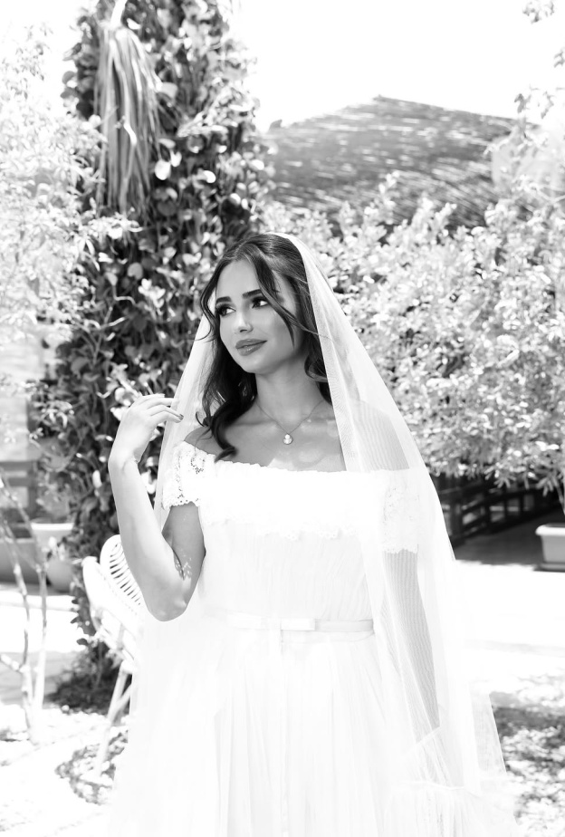 من اطلالات العرايس بمكياج خبيرة التجميل السعودية جميله فايز