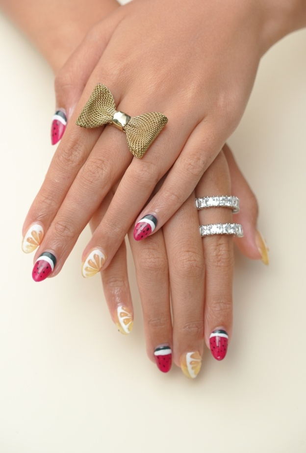 خياراتنا من ماسكات طبيعية لتغذية الأظافر والجلد المحيط بها