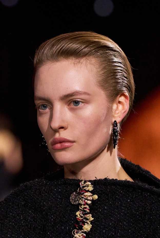 عندما يلتقي الهوت كوتور بالألوان