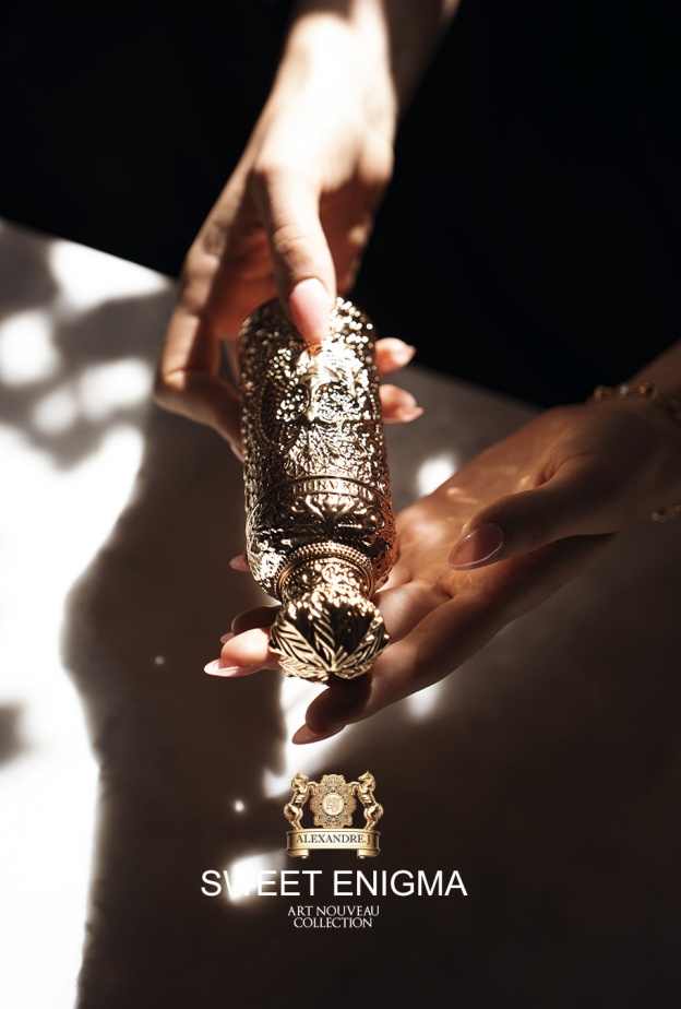 Sweet Enigma العطر الجديد من دار ألكسندر ج. ترجمة حسية للغموض والرقي