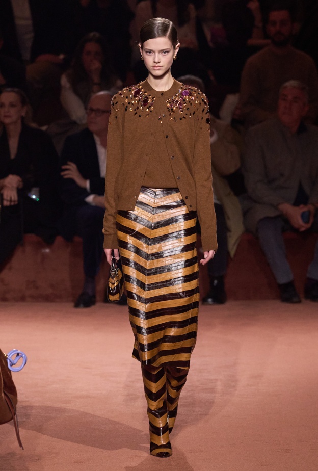 من مجموعة "فندي" Fendi لخريف وشتاء 2025 