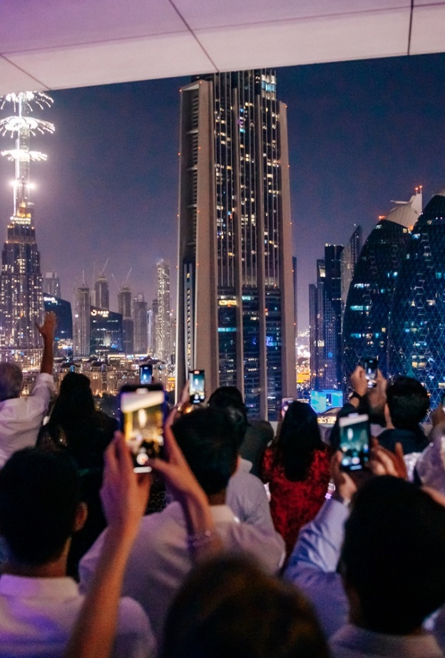 "والدورف أستوريا" مركز دبي المالي العالمي يحتفل بموسم مناسبات مهاية العام بباقة من العروض المميزة