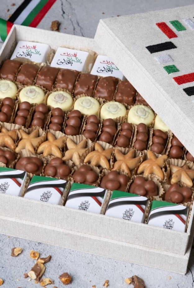 "شوكولاتة غراوي" تحتفل بالعيد الوطني الـ54 للإمارات بمجموعة حصرية