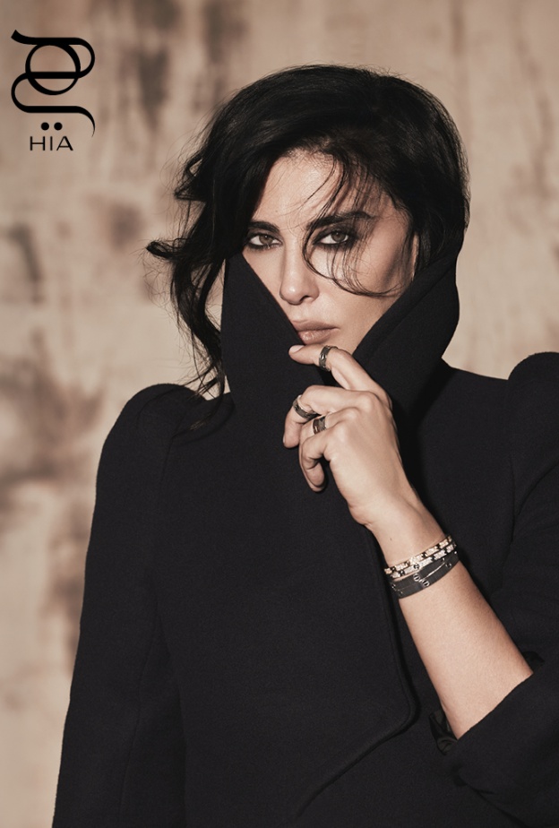 نادين لبكي نجمة عدد نوفمبر من "هي"