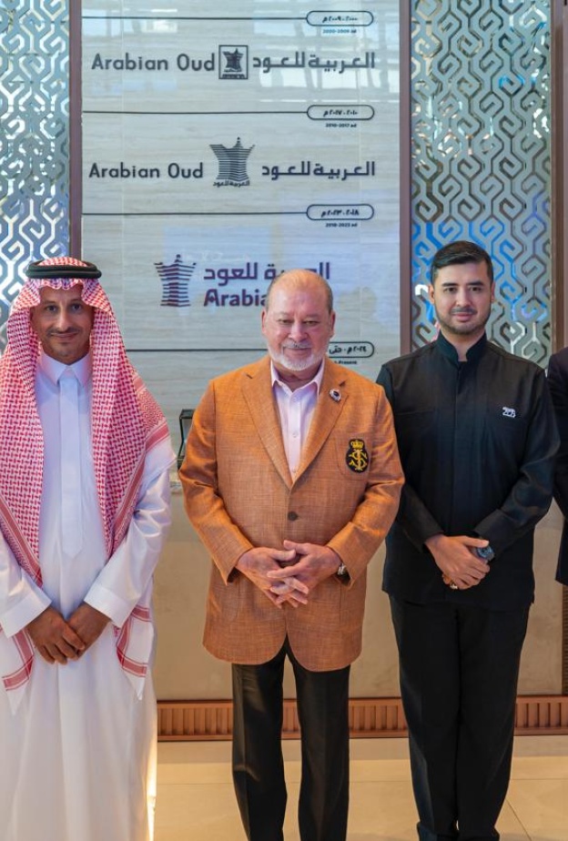 ملك ماليزيا يزور العربية للعود بالرياض ويُشيد بريادتها في صناعة العطور عالميًا