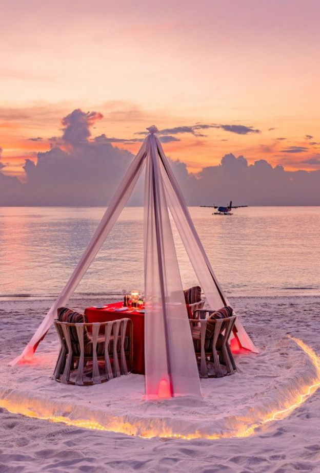 أكثر بلدان العالم احتواء على الجزر للأزواج من محبي الوجهات الشاطئية