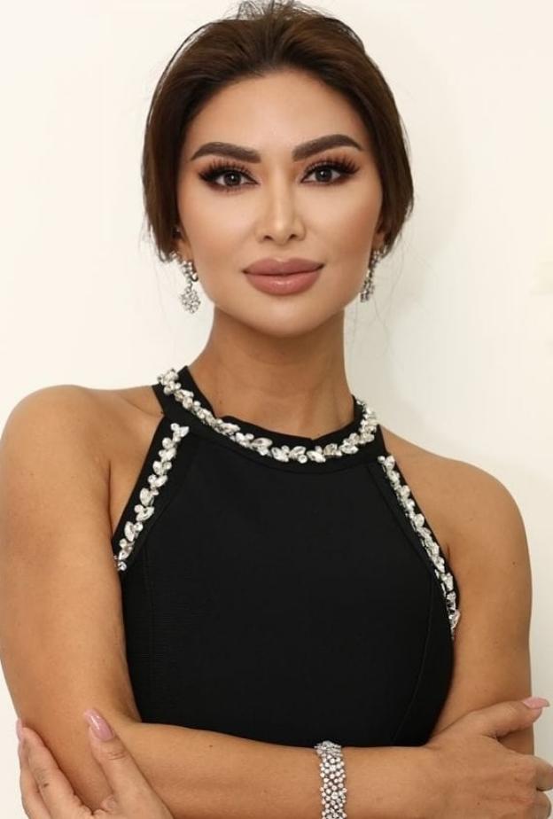 خبيرة البشرة نجلاء الخوند تكشف أسرار تركيب الرموش بطريقة الشعرة شعرة