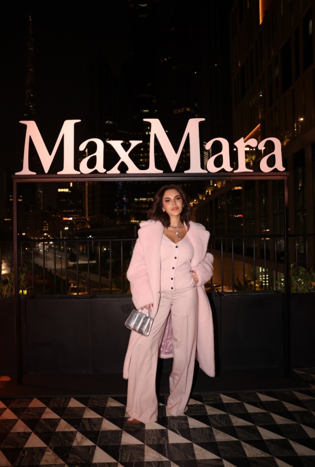 Max Mara تستقبل موسم العطلات بأمسية احتفالية راقية تنبض بالإبداع