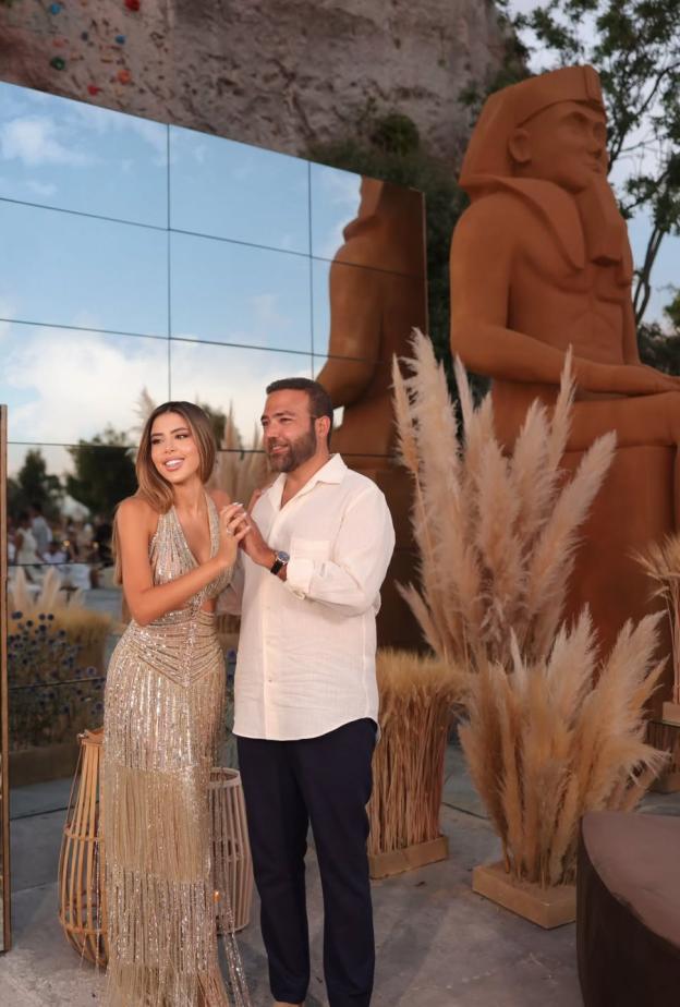 استحضار زينة الأهرامات في حفلات خطوبة 2025