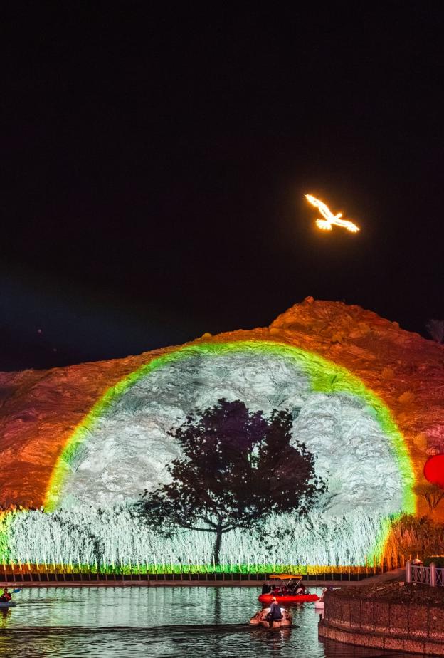 شتاء حتّا كما لم تعرفيه من قبل… 8 تجارب استثنائية بين الجبال والبحيرات