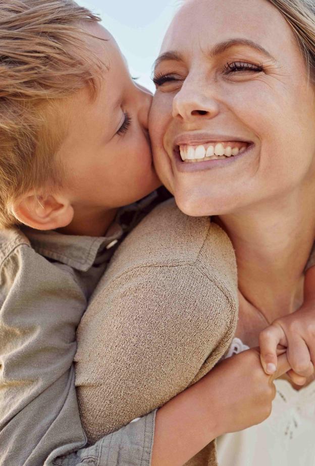 الذكاء العا\في للأم العصرية ينعكس على تربية الطفل بوضوح