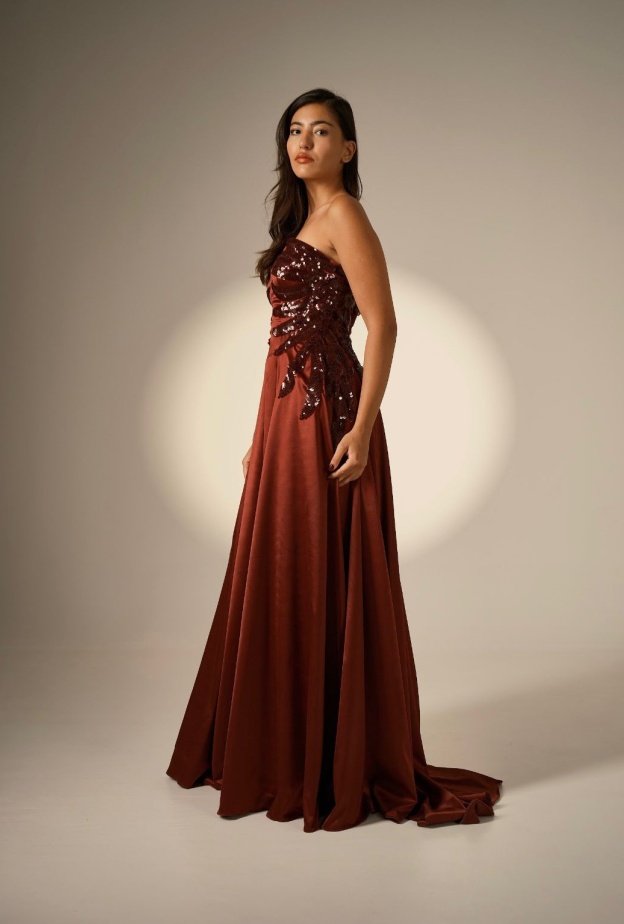 المصممة الواعدة ذكرى الزير رؤية حالمة تعكس الثقافة السعودية بطريقة عصرية فاخرة