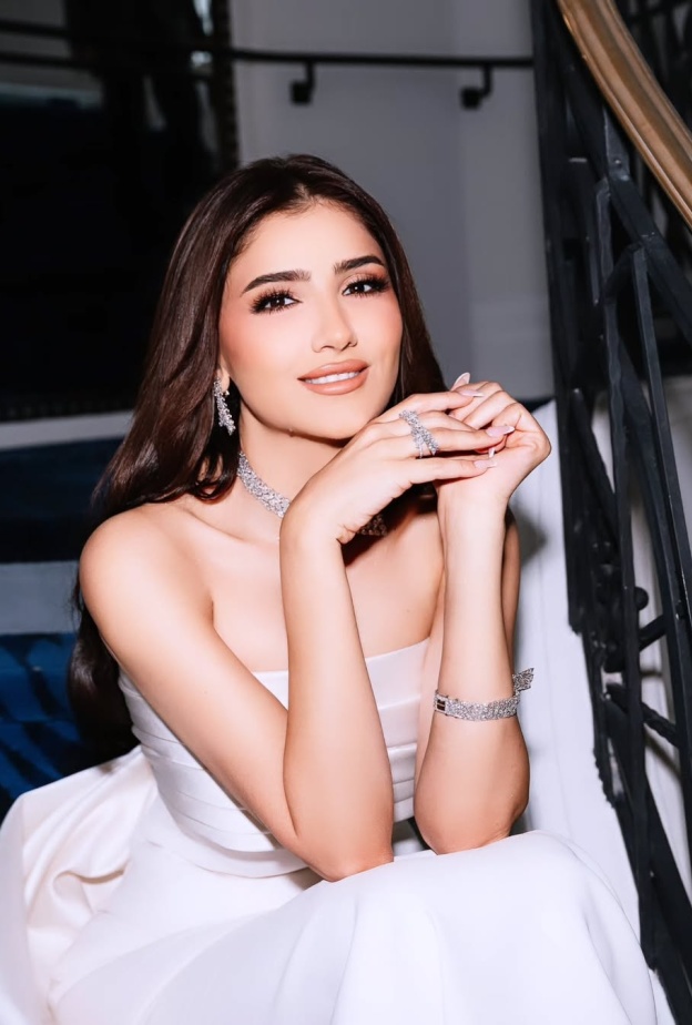 تتبع مي عمر روتين خاص للعناية ببشرتها