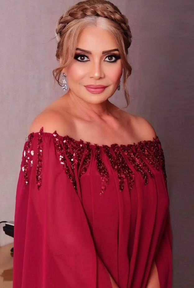 تعتمد سوسن بدر على الشد المائي لتحسين بشرتها