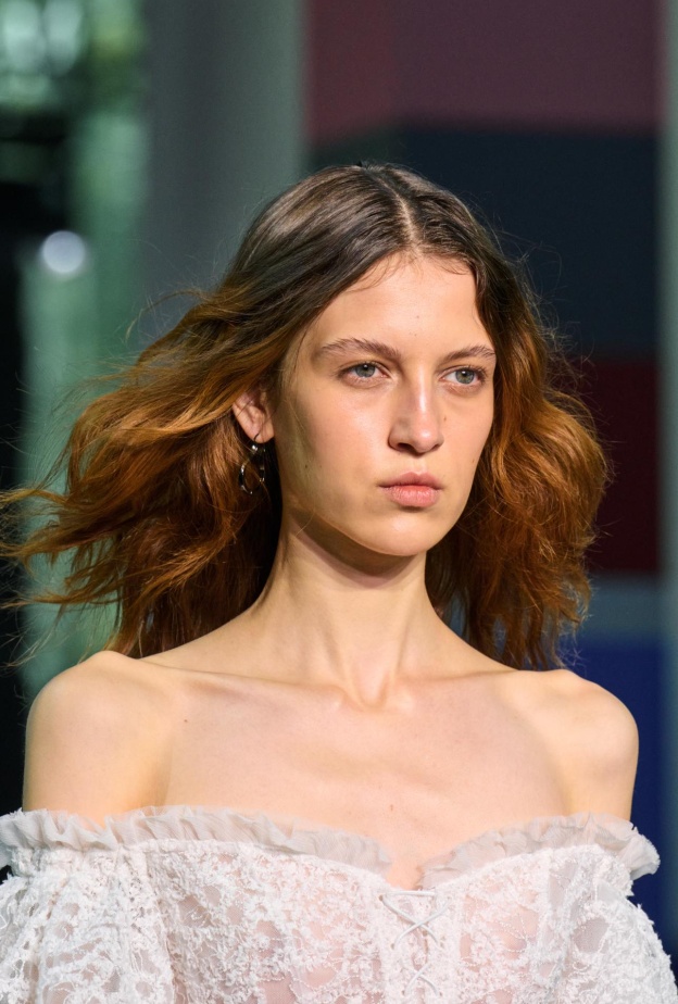  الدكتور طلال لـهي شعركِ يخبركِ بأمراض لم تُشخص بعد.. كيف ذلك؟