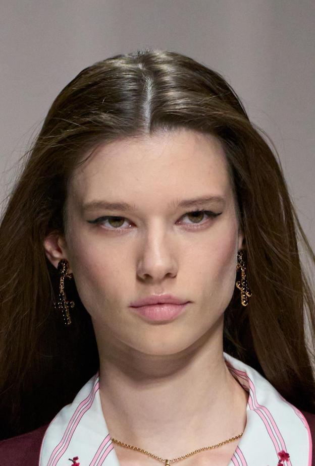  نصائحنا لاستخدام هذا الزيت بحذر ضمن روتينكِ الجمالي.. لا تغفليها