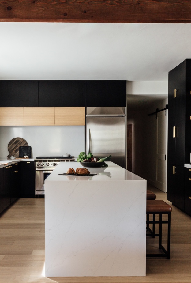 لجعل المطبخ أكثر إشراقًا، هناك العديد من الأفكار الفعالة التي يمكن اعتمادها