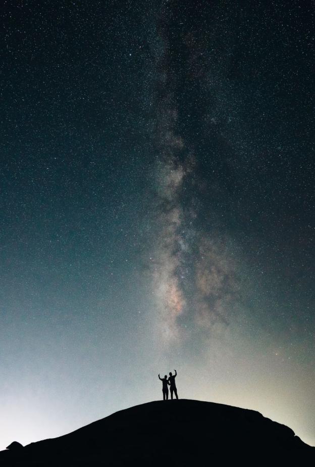 ليلة ساحرة بين النجوم في البحر الأحمر… مطاعم فاخرة تستقبل 2026 بين الهدوء والرفاهية