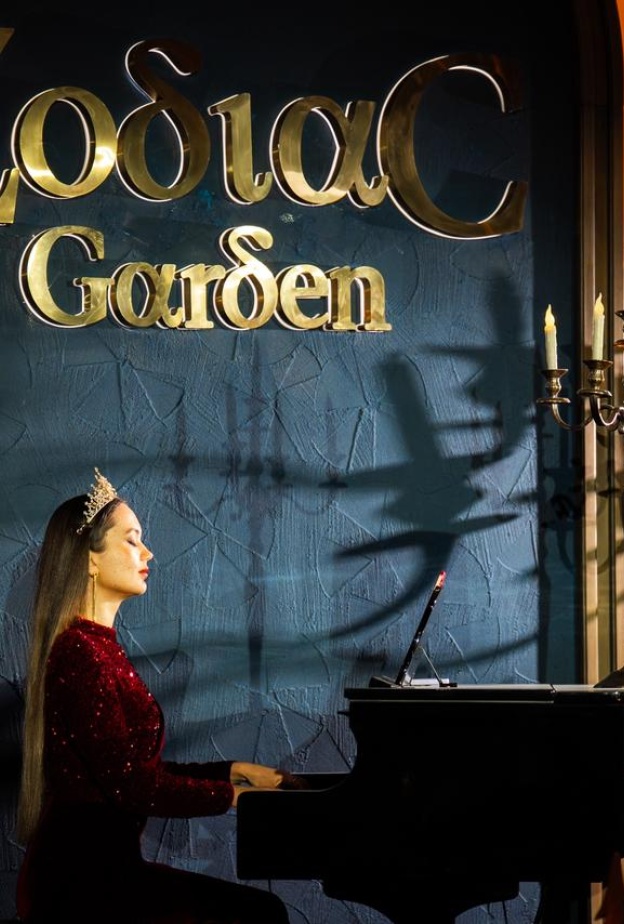 مطاعم ذا جروفز… رحلة استثنائية تجمع النكهات العالمية بالعروض الحية في قلب موسم الرياض