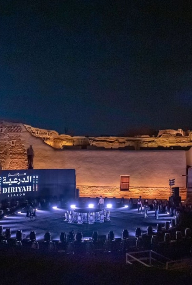 تجارب لا تُنسى في موسم الدرعية.. رحلة بين التاريخ والضيافة والفنون تحت شعار "عزّك وملفاك"