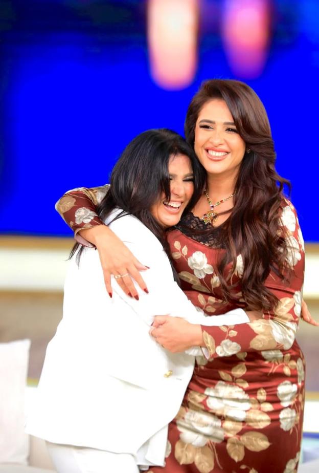 ياسمين عبدالعزيز تعلق على أزمات الانفصال