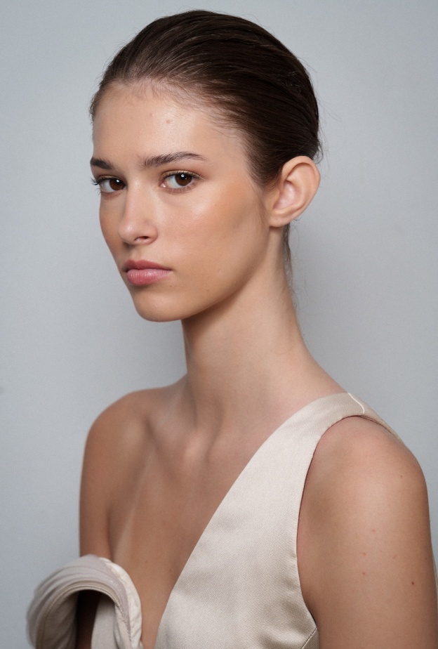  إنعمي ببشرة نقية وموحّدة في الشتاء بأسلوب دار Rami Al Ali